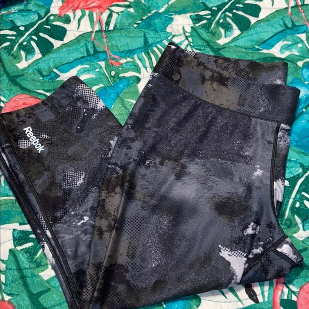 Reebok workout capris